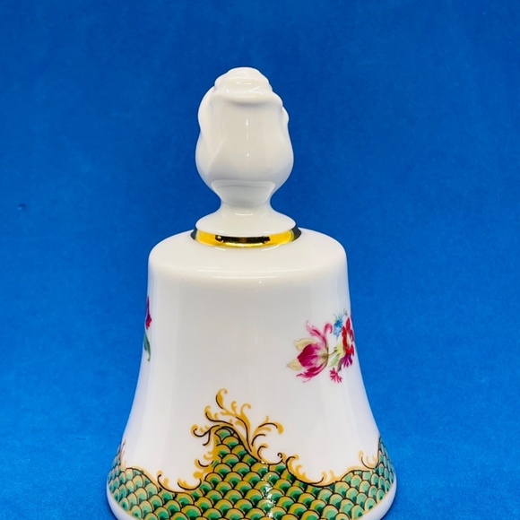 Bareuther Waldsassen Bavaria Germany Floral Bell w Rose Handle for Danbury Mint - Picture 4 of 9